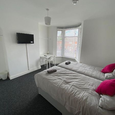 174 Boaler Street Hotel Liverpool Bagian luar foto