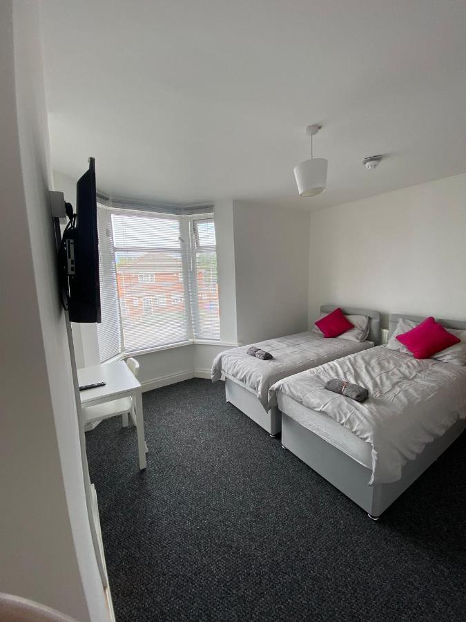 174 Boaler Street Hotel Liverpool Bagian luar foto