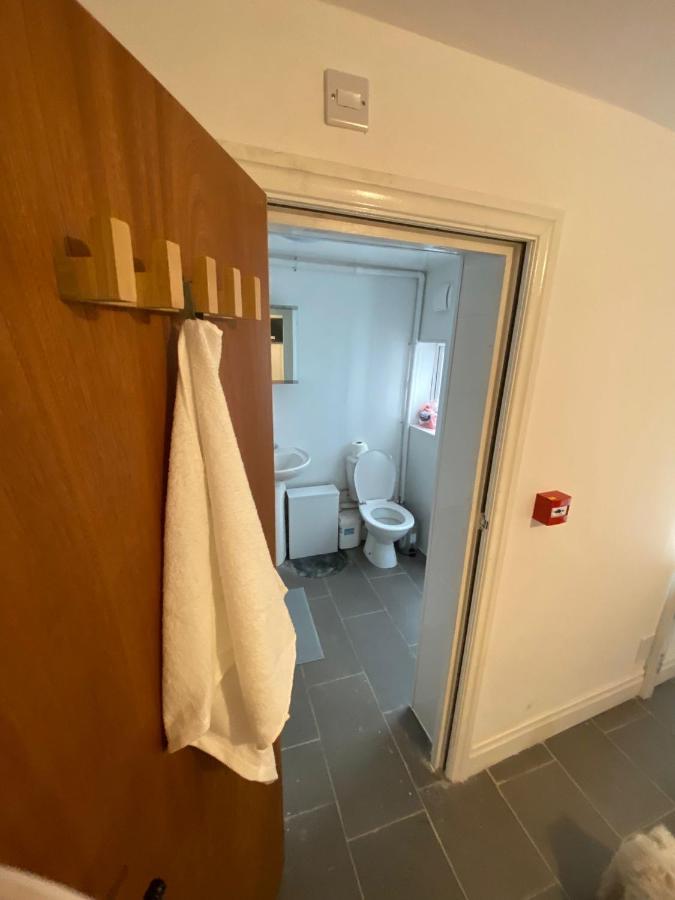 174 Boaler Street Hotel Liverpool Bagian luar foto