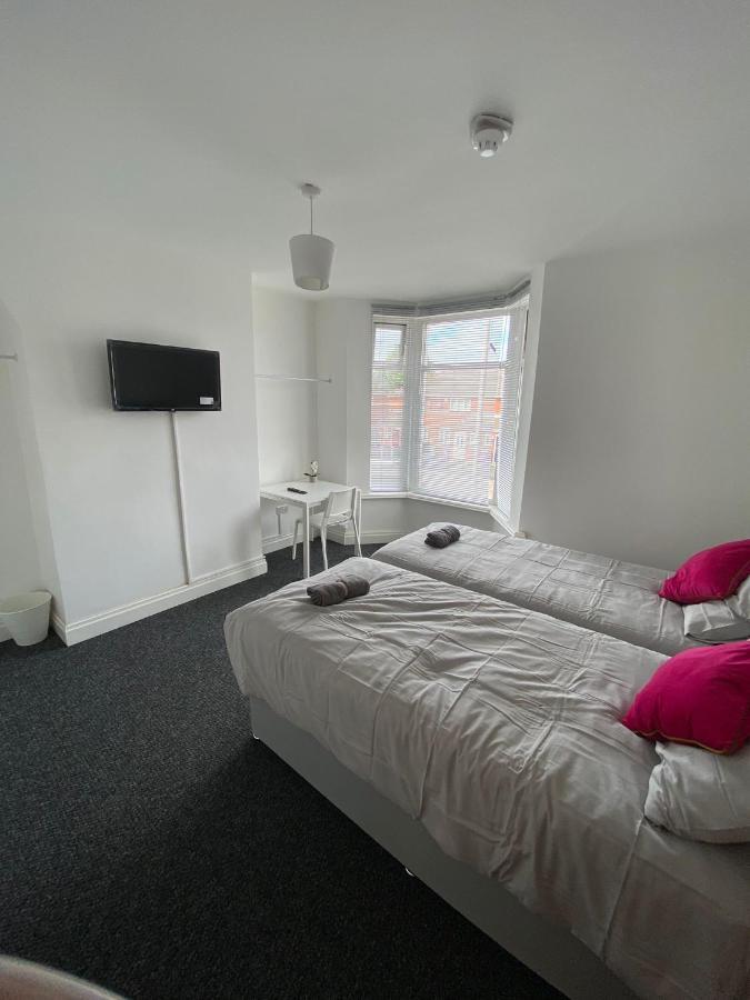 174 Boaler Street Hotel Liverpool Bagian luar foto